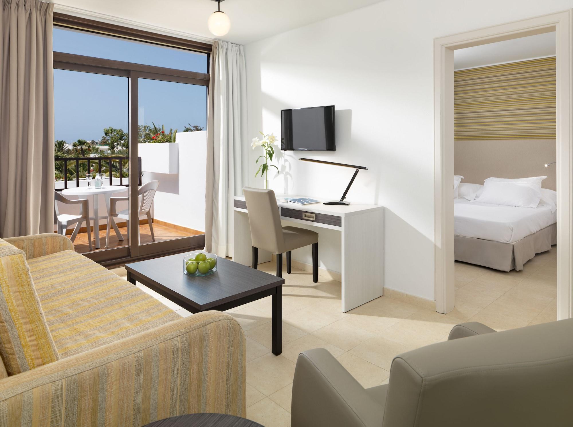 קוסטה טגוויסה H10 Suites Lanzarote Gardens מראה חיצוני תמונה