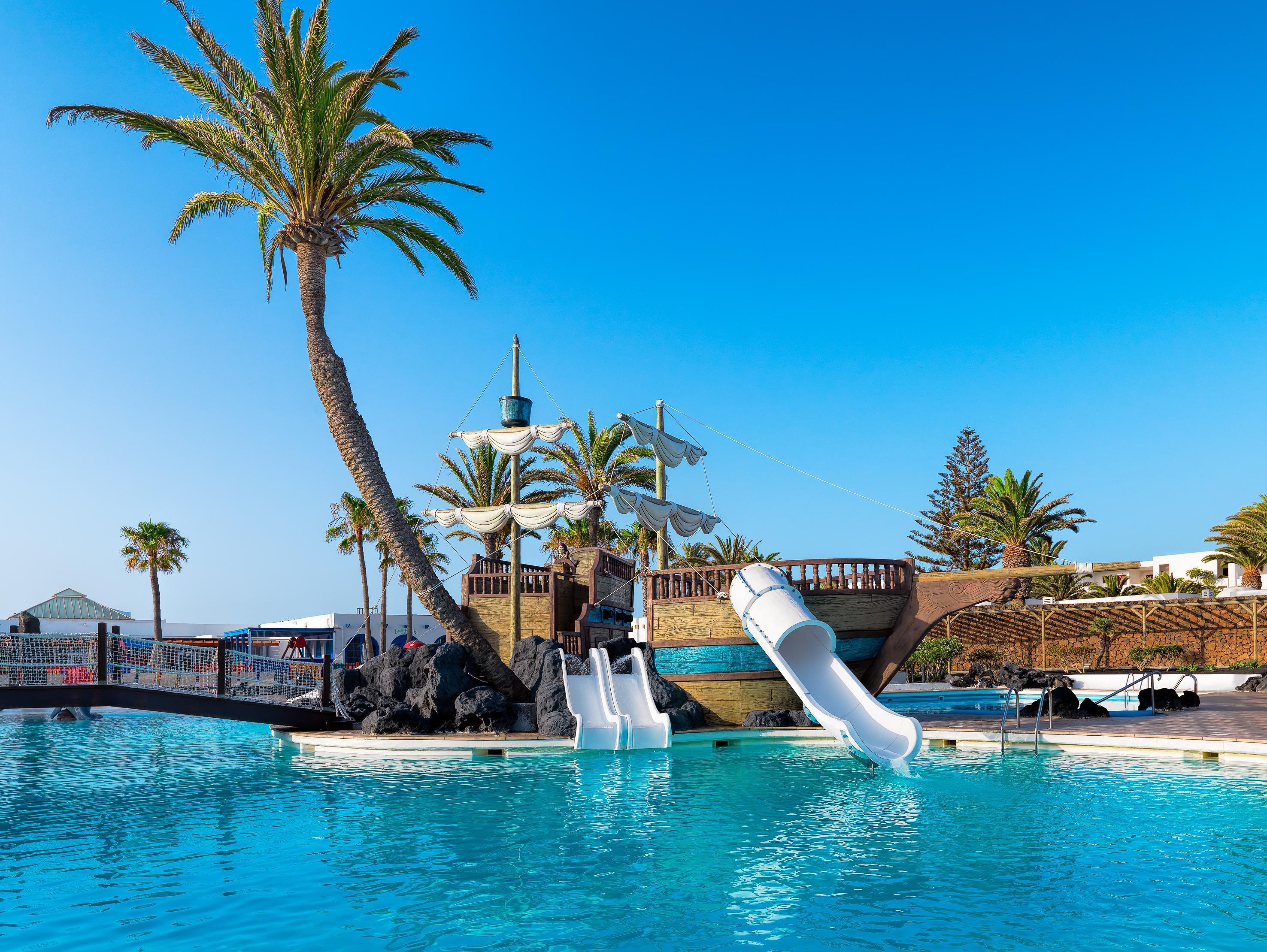 קוסטה טגוויסה H10 Suites Lanzarote Gardens מראה חיצוני תמונה