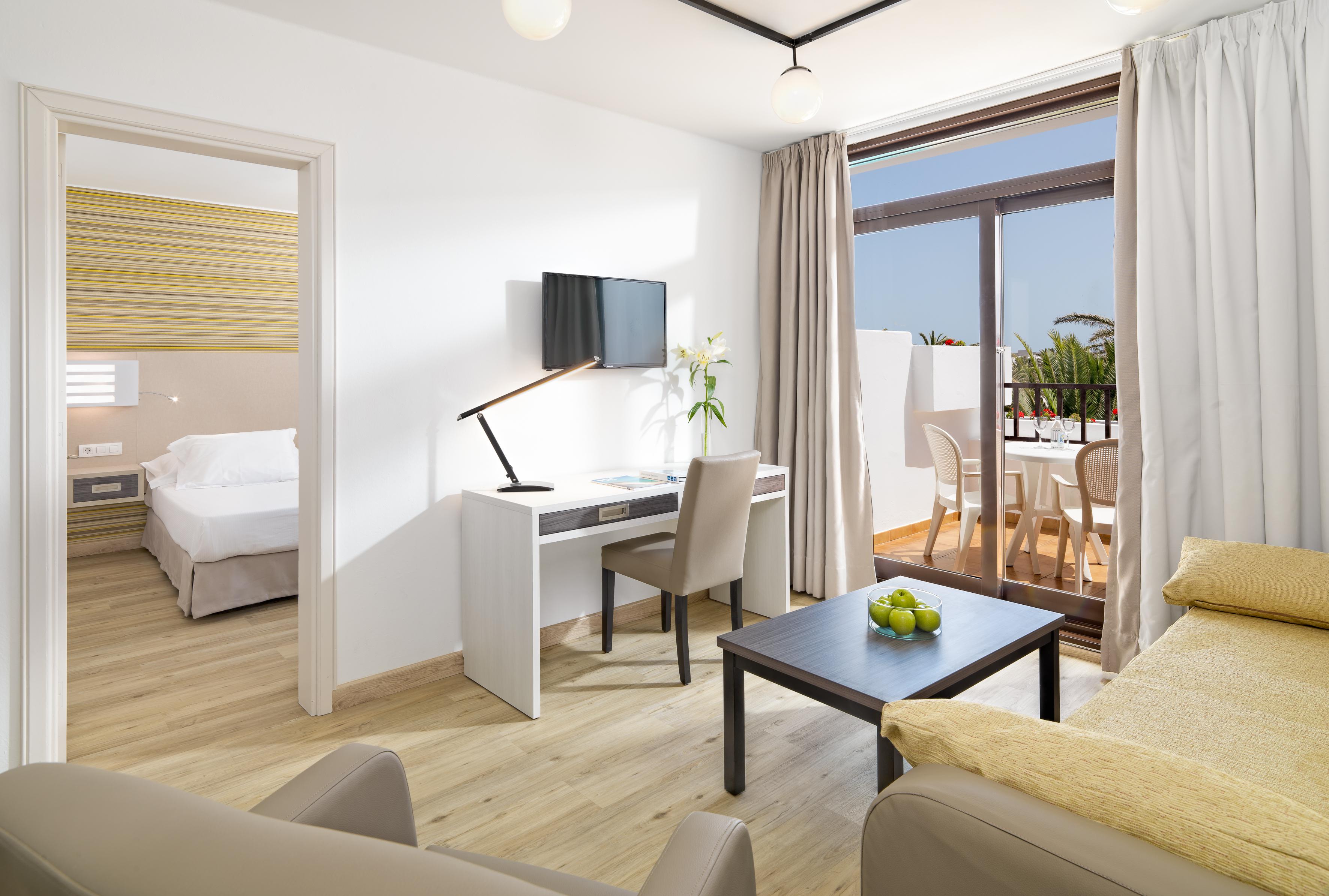 קוסטה טגוויסה H10 Suites Lanzarote Gardens מראה חיצוני תמונה