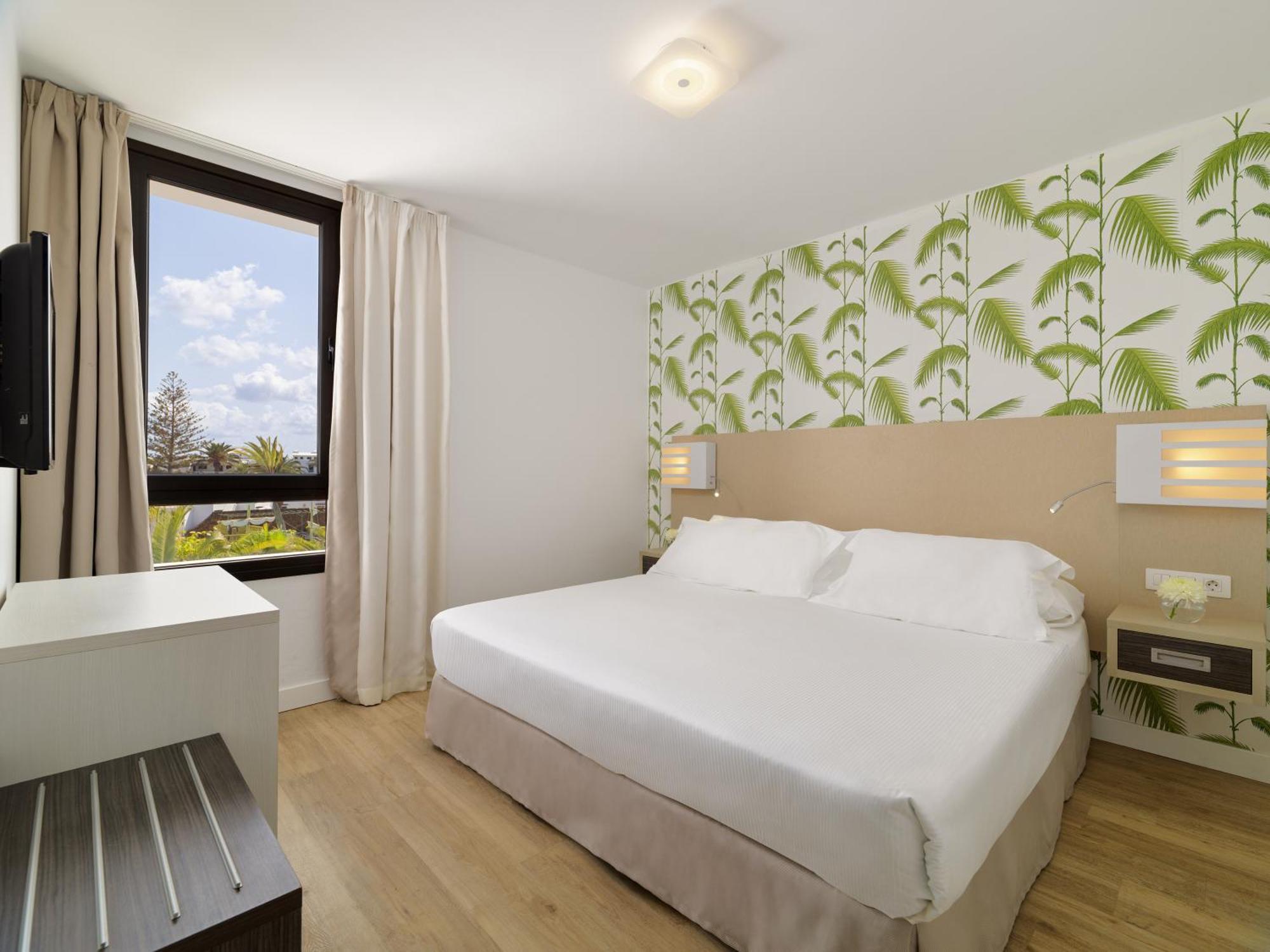 קוסטה טגוויסה H10 Suites Lanzarote Gardens מראה חיצוני תמונה