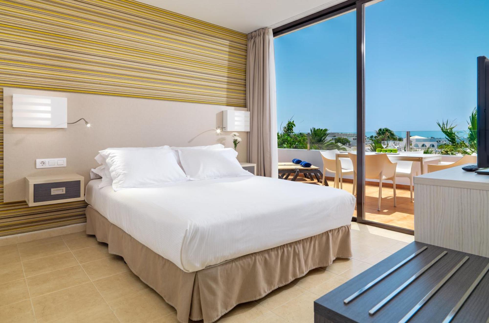 קוסטה טגוויסה H10 Suites Lanzarote Gardens מראה חיצוני תמונה